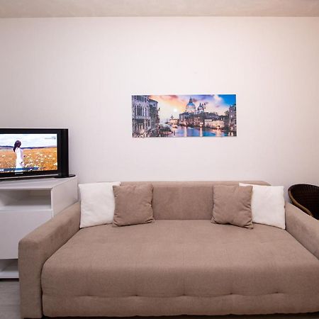 Apartment Studio Premier Rafailovići Eksteriør billede