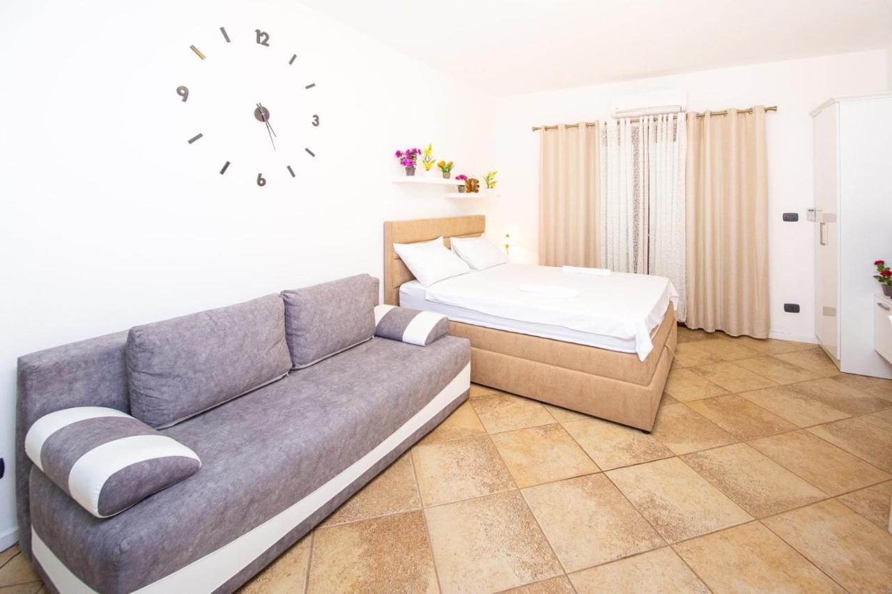 Apartment Studio Premier Rafailovići Eksteriør billede